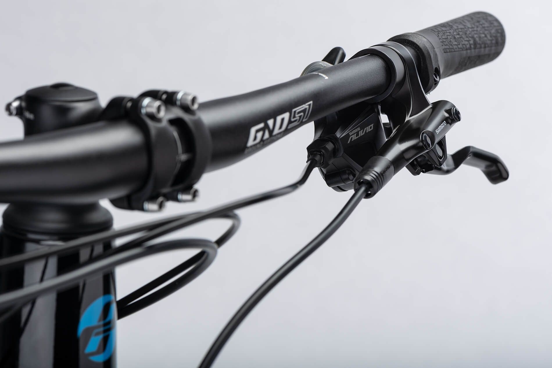 GHOST Kato Universal 27.5 Black/Bright Blue - S